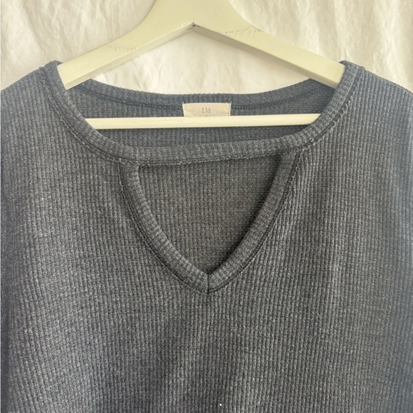 Anthropologie T.la Nadia Thermal Waffle Knit Gray Long Sleeve Top Size Small - Picture 11 of 16